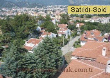 Villa For Sale in Armutalan